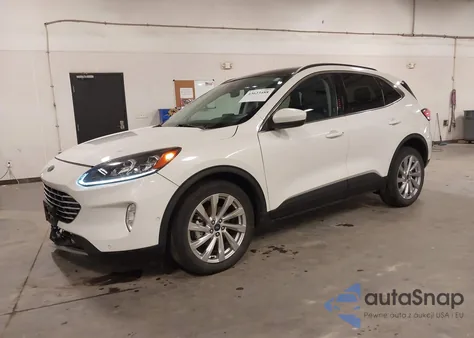 2021 Ford Escape Titanium from USA, damaged, VIN 1FMCU9J93MUB18069